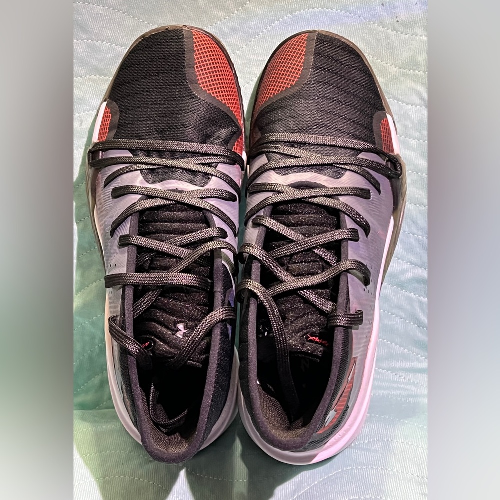 Under Armour BoysSpawn Mid